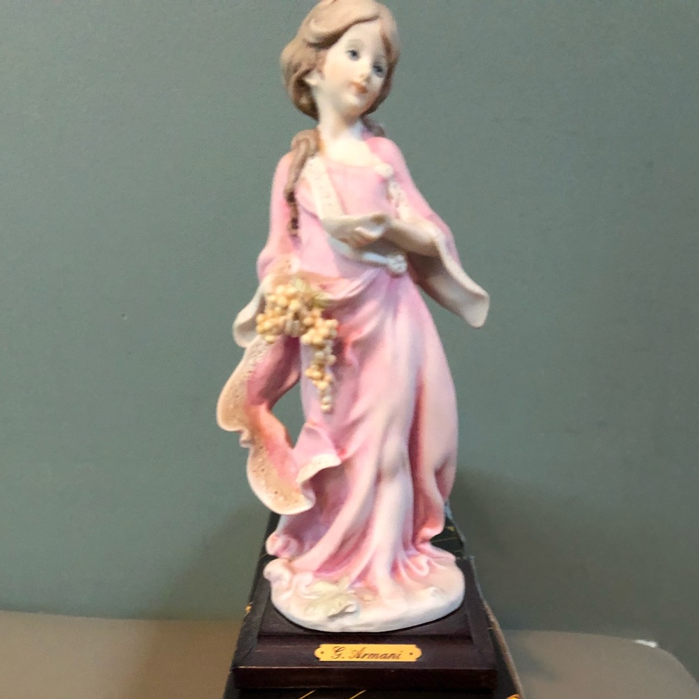 Giuseppi Armani. members only figurine - Picture 2 of 2